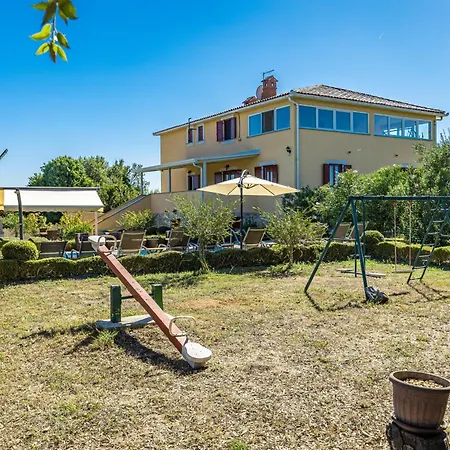 Villa Beautiful Private Near The Sea