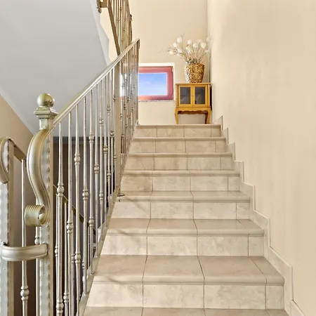 Beautiful Private Near The Sea * Šišan