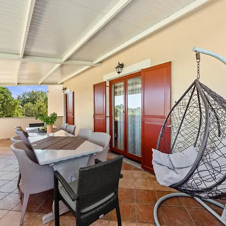 Beautiful Private Near The Sea Villa Šišan