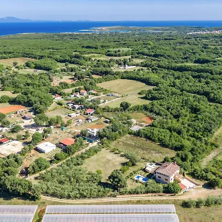 Beautiful Private Near The Sea Villa